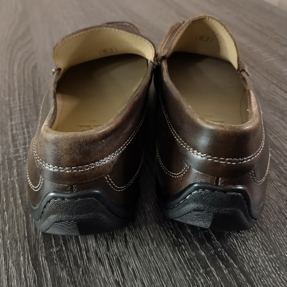 ECCO Classic Moc mens loafer. Size  9.5. Slip ons Leather great condition Brown - Picture 9 of 15